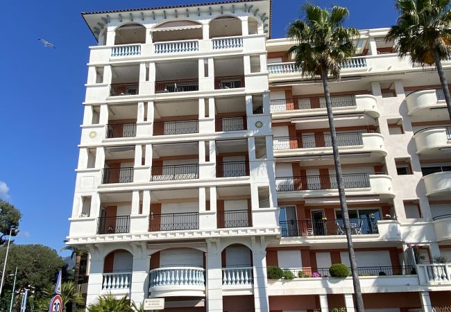 Appartamento a Menton - Admiral Plaza with splendid sea view Appartamento a Menton - Admiral Plaza with splendid sea view