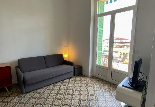 Appartamento a Menton - Elegant Appartement with Spacious Terrace at Garavan Palace Appartamento a Menton - Elegant Appartement with Spacious Terrace at Garavan Palace