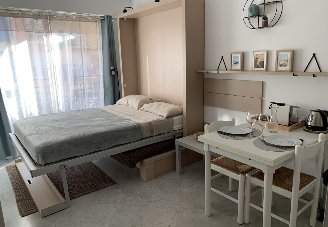 Studio a Menton - Lovely studio with swimming pool - Victoria Palace