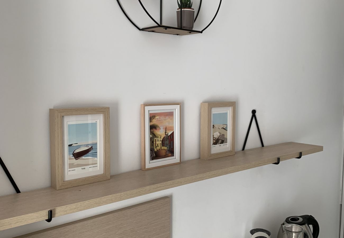 Studio a Menton - Lovely studio with swimming pool - Victoria Palace