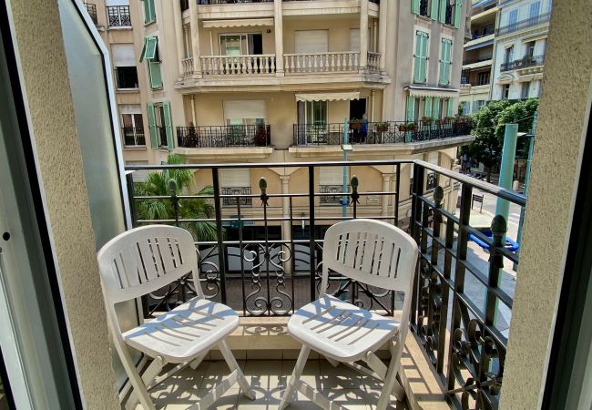 Studio a Menton - Monolocale vicino al mare - Queen's Garden Studio a Menton - Monolocale vicino al mare - Queen's Garden