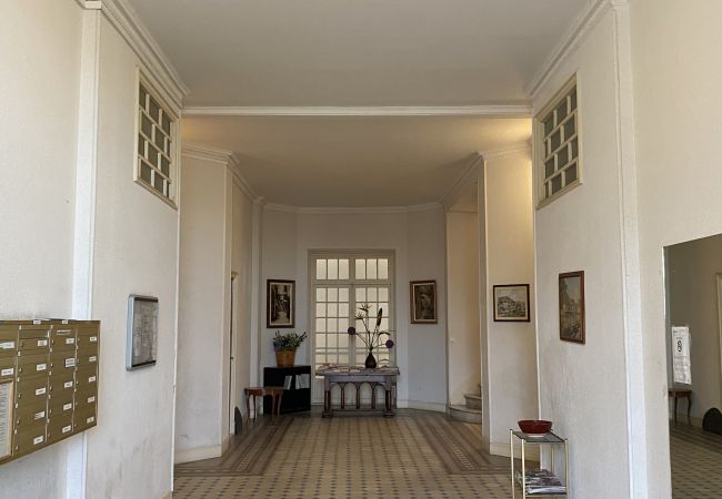 Appartamento a Menton - Appartamento di charme fronte mare nel cuore di Menton al Garavan Palace Appartamento a Menton - Appartamento di charme fronte mare nel cuore di Menton al Garavan Palace