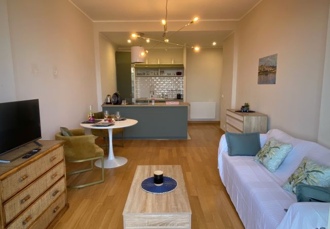 Appartamento a Menton - Appartamento di charme fronte mare nel cuore di Menton al Garavan Palace Appartamento a Menton - Appartamento di charme fronte mare nel cuore di Menton al Garavan Palace