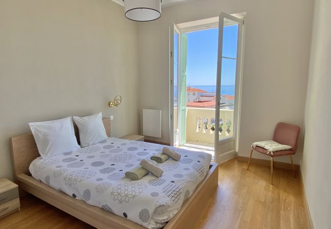 Appartamento a Menton - Appartamento di charme fronte mare nel cuore di Menton al Garavan Palace Appartamento a Menton - Appartamento di charme fronte mare nel cuore di Menton al Garavan Palace