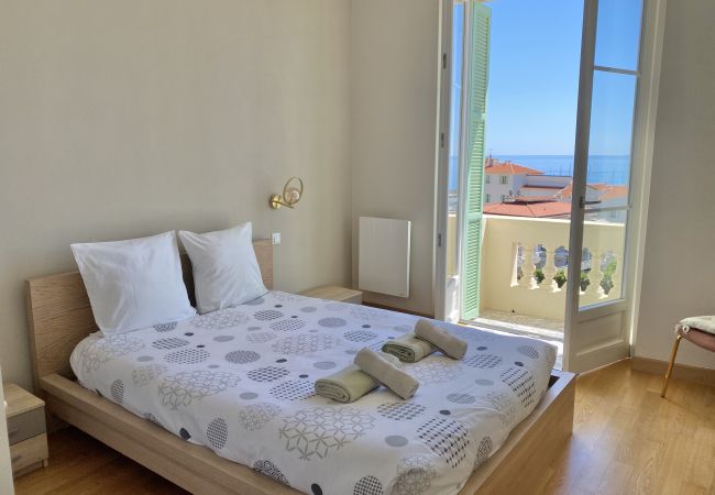 Appartamento a Menton - Appartamento di charme fronte mare nel cuore di Menton al Garavan Palace Appartamento a Menton - Appartamento di charme fronte mare nel cuore di Menton al Garavan Palace
