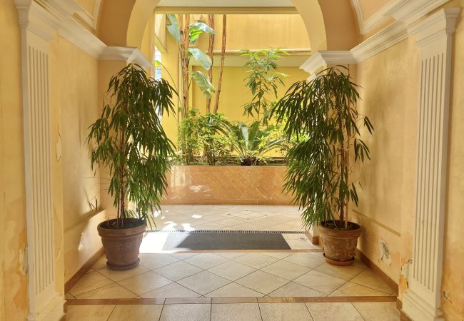 Studio a Menton - Accogliente Monolocale al Jardin des Muses Studio a Menton - Accogliente Monolocale al Jardin des Muses