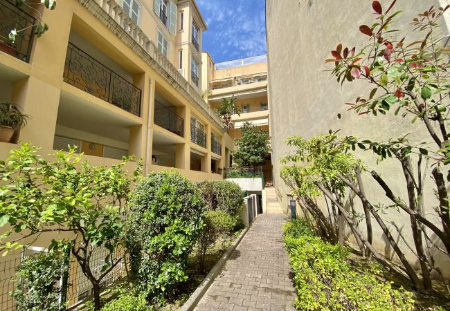 Studio a Menton - Accogliente Monolocale al Jardin des Muses Studio a Menton - Accogliente Monolocale al Jardin des Muses