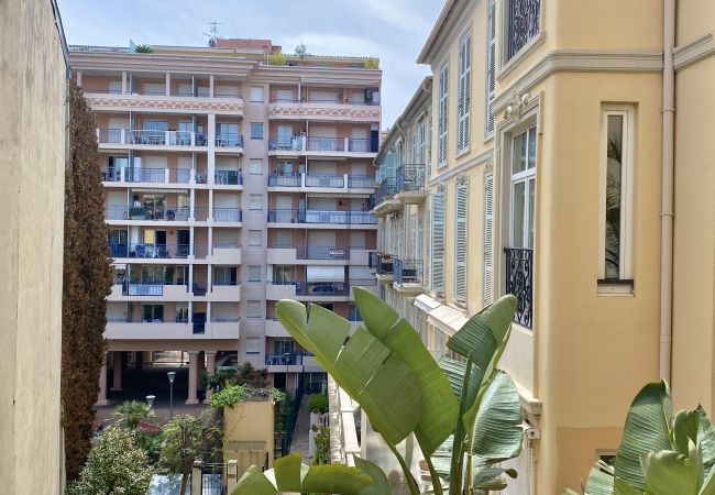 Studio a Menton - Accogliente Monolocale al Jardin des Muses Studio a Menton - Accogliente Monolocale al Jardin des Muses