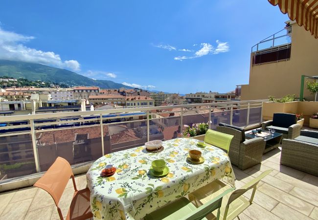 Appartamento a Menton - Attico spacioso nel centro di Mentone Appartamento a Menton - Attico spacioso nel centro di Mentone