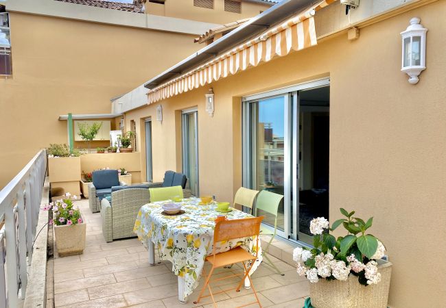 Appartamento a Menton - Attico spacioso nel centro di Mentone Appartamento a Menton - Attico spacioso nel centro di Mentone