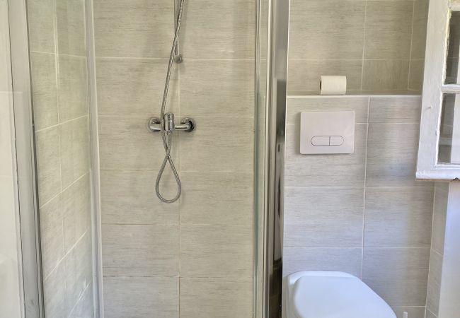 Appartamento a Menton - Affascinante Alloggio nel Cuore del Centro storico di Menton Appartamento a Menton - Affascinante Alloggio nel Cuore del Centro storico di Menton