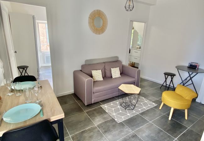 Appartamento a Menton - Affascinante Alloggio nel Cuore del Centro storico di Menton Appartamento a Menton - Affascinante Alloggio nel Cuore del Centro storico di Menton