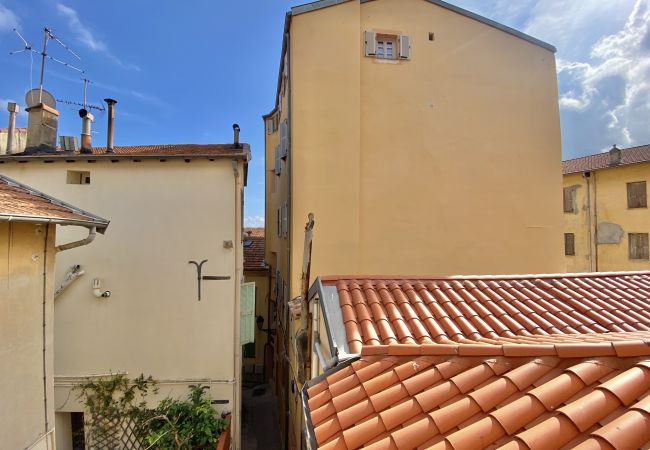 Appartamento a Menton - Affascinante Alloggio nel Cuore del Centro storico di Menton Appartamento a Menton - Affascinante Alloggio nel Cuore del Centro storico di Menton
