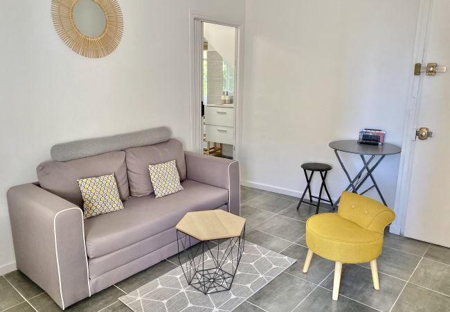 Appartamento a Menton - Affascinante Alloggio nel Cuore del Centro storico di Menton Appartamento a Menton - Affascinante Alloggio nel Cuore del Centro storico di Menton