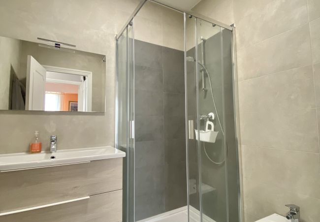 Appartamento a Menton - Bilocale al George 5 con vista mare Appartamento a Menton - Bilocale al George 5 con vista mare