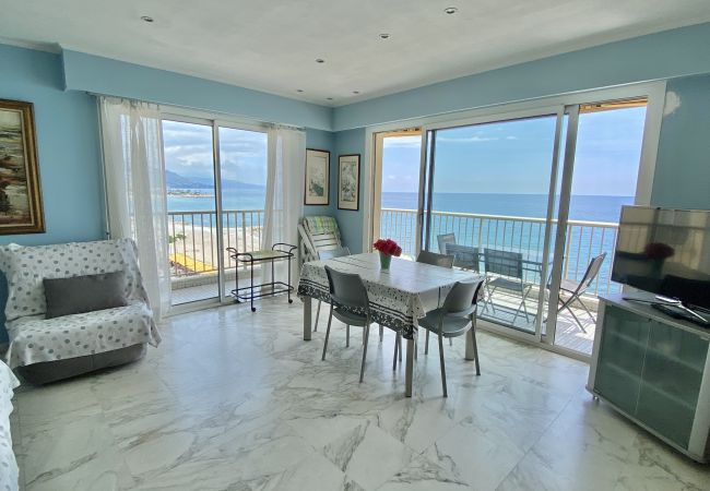Appartamento a Menton - Bilocale al George 5 con vista mare Appartamento a Menton - Bilocale al George 5 con vista mare