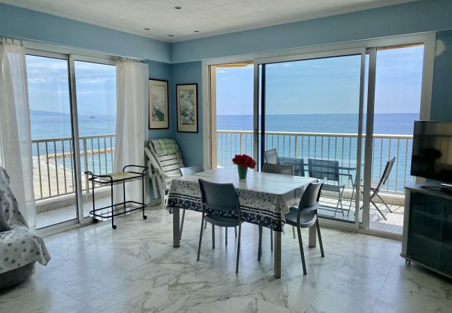 Appartamento a Menton - Bilocale al George 5 con vista mare Appartamento a Menton - Bilocale al George 5 con vista mare