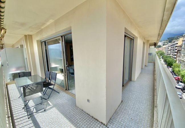 Appartamento a Menton - Bilocale al George 5 con vista mare Appartamento a Menton - Bilocale al George 5 con vista mare