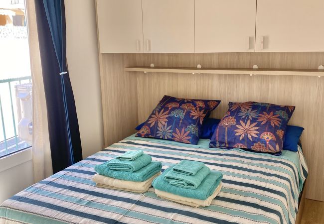 Appartamento a Menton - Appartamento Accogliente all'ultimo piano a Menton Appartamento a Menton - Appartamento Accogliente all'ultimo piano a Menton