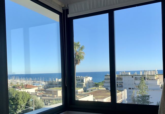 Appartamento a Menton - Confortevole Appartamento all'ultimo piano con vista mare Appartamento a Menton - Confortevole Appartamento all'ultimo piano con vista mare