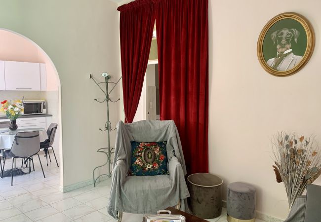 Appartamento a Menton - Carino bilocale con giardino nel centro di Mentone Appartamento a Menton - Carino bilocale con giardino nel centro di Mentone