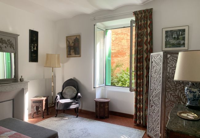 Appartamento a Menton - Carino bilocale con giardino nel centro di Mentone Appartamento a Menton - Carino bilocale con giardino nel centro di Mentone