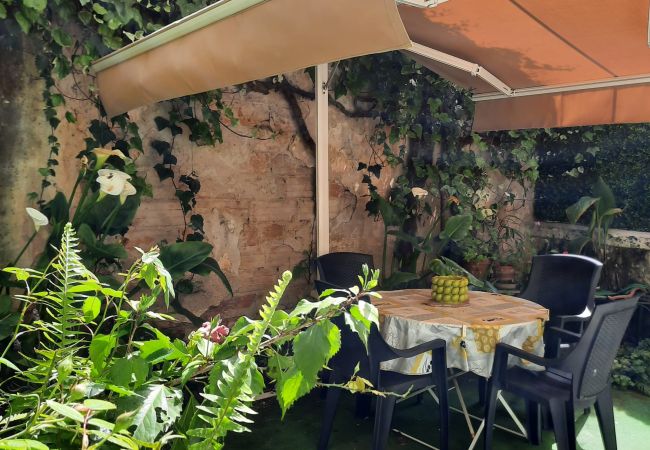 Appartamento a Menton - Carino bilocale con giardino nel centro di Mentone Appartamento a Menton - Carino bilocale con giardino nel centro di Mentone