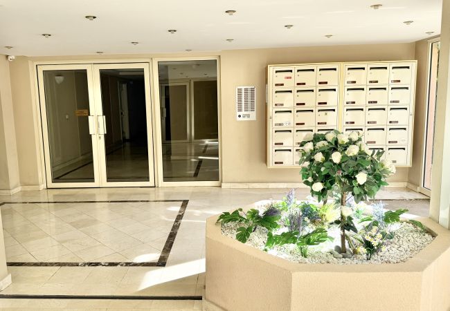 Studio a Roquebrune-Cap-Martin - Monolocale con piscina vicino mare Studio a Roquebrune-Cap-Martin - Monolocale con piscina vicino mare