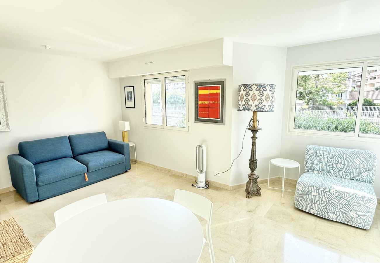 Studio a Roquebrune-Cap-Martin - Monolocale con piscina vicino mare