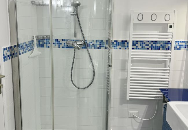 Studio a Menton - Monolocale con bellissima vista mare Studio a Menton - Monolocale con bellissima vista mare