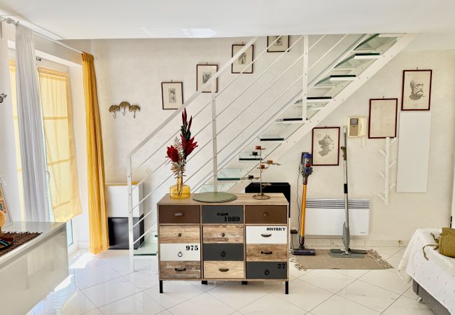 Studio a Menton - Duplex nel centro di Mentone Studio a Menton - Duplex nel centro di Mentone