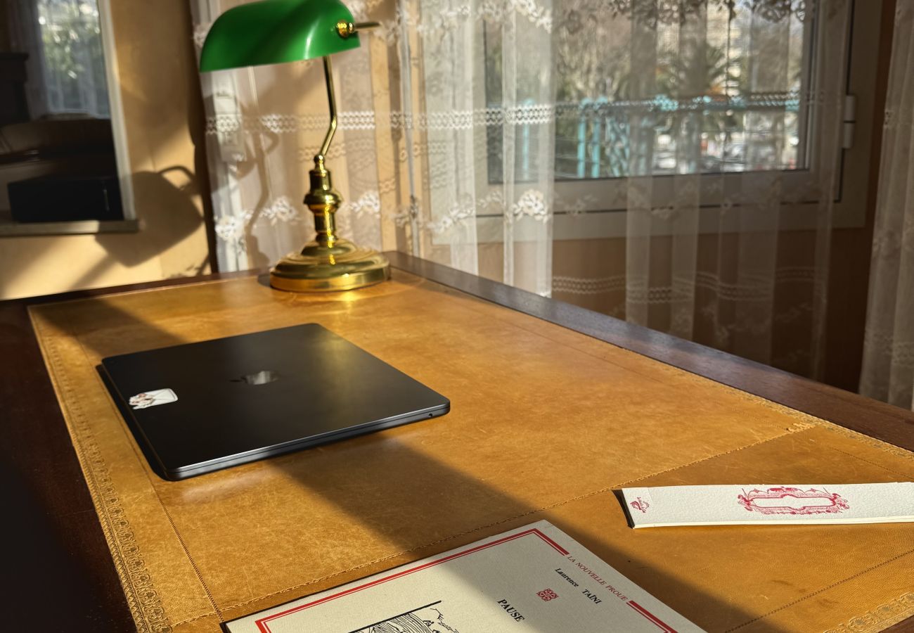 Appartamento a Menton - Grande ultimo piano con vista mare