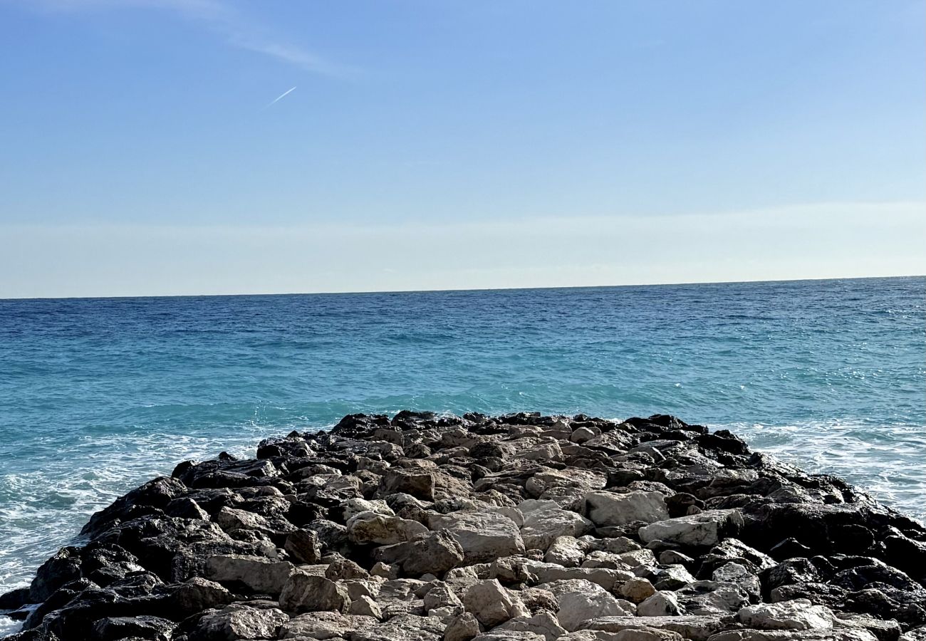 Appartamento a Menton - Grande ultimo piano con vista mare