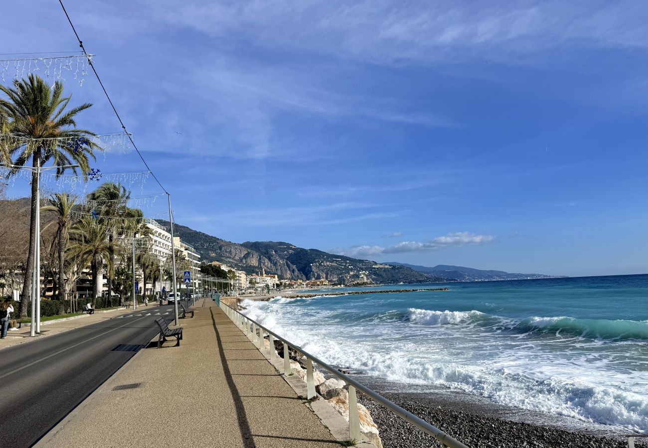 Appartamento a Menton - Grande ultimo piano con vista mare