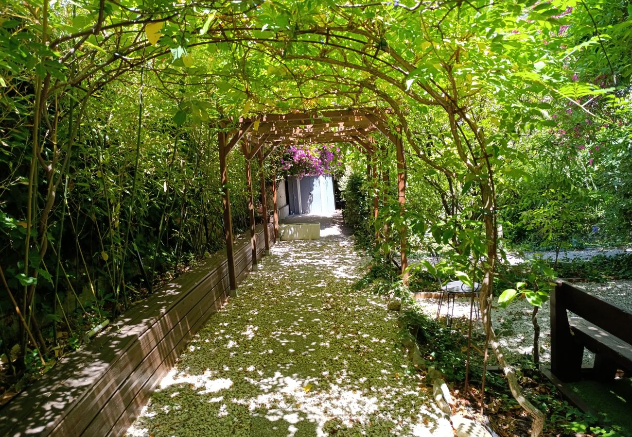 Appartamento a Menton - Havre de paix avec beau jardin au Neptune