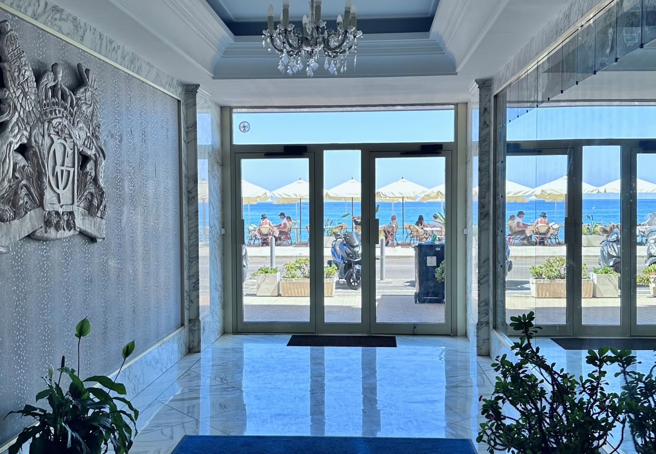 Appartamento a Menton - Front de mer de Menton au George V