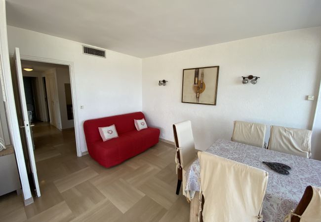 Appartement à Menton - Merveilleuse vue mer au Santa Maria Appartement à Menton - Merveilleuse vue mer au Santa Maria