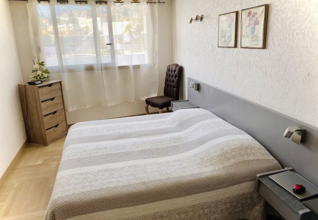 Appartement à Menton - Merveilleuse vue mer au Santa Maria Appartement à Menton - Merveilleuse vue mer au Santa Maria