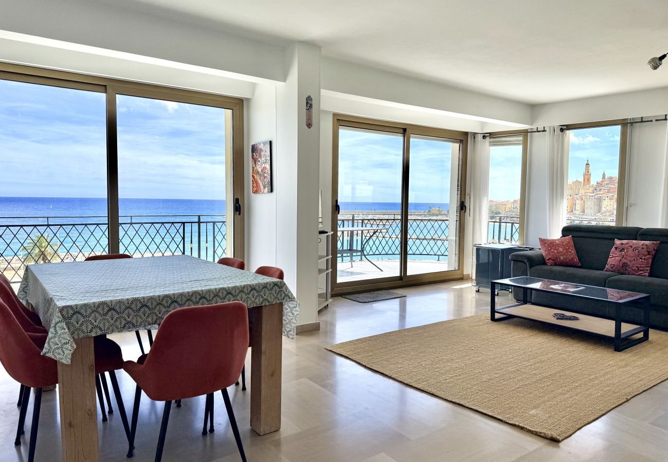 Appartement à Menton - Merveilleuse vue mer au Santa Maria