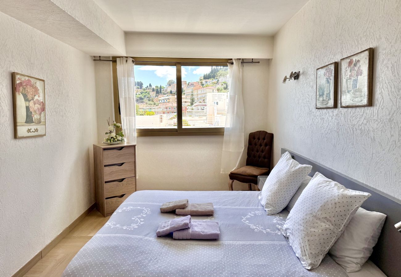 Appartement à Menton - Merveilleuse vue mer au Santa Maria
