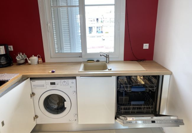 Appartement à Menton - Dernier Étage Moderne avec Vue Mer aux Pelouses Appartement à Menton - Dernier Étage Moderne avec Vue Mer aux Pelouses