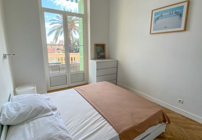 Appartement à Menton - Appartement Élégant avec Terrasse Spacieuse au Garavan Palace Appartement à Menton - Appartement Élégant avec Terrasse Spacieuse au Garavan Palace