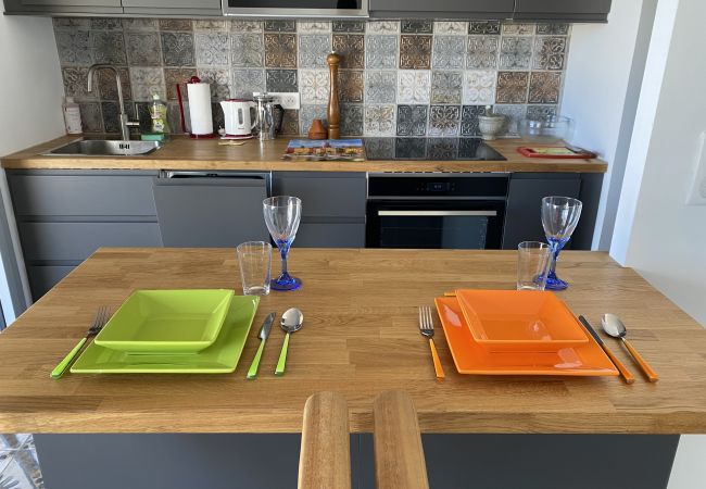 Studio à Menton - Studio vue mer à côté du centre historique Studio à Menton - Studio vue mer à côté du centre historique