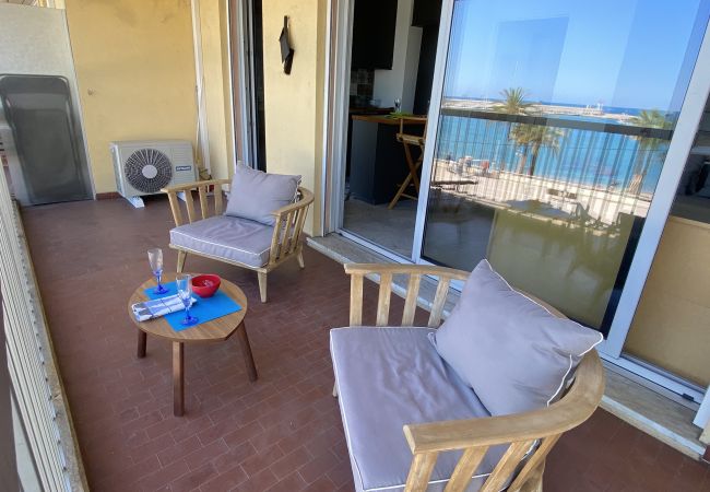 Studio à Menton - Studio vue mer à côté du centre historique Studio à Menton - Studio vue mer à côté du centre historique