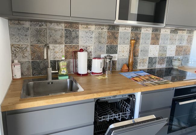 Studio à Menton - Studio vue mer à côté du centre historique Studio à Menton - Studio vue mer à côté du centre historique