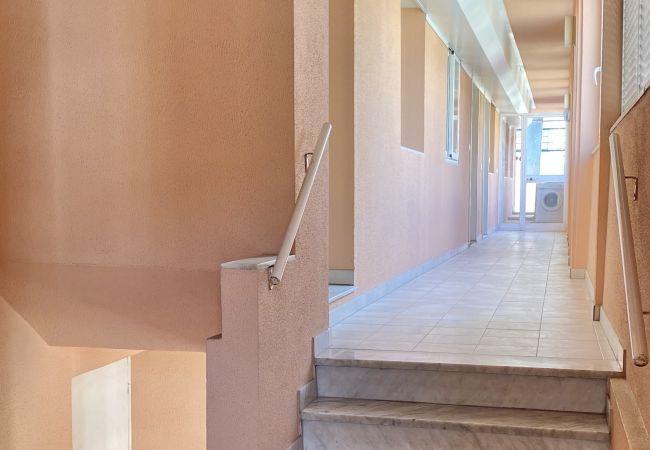 Appartement à Menton - Magnifique vue mer au centre de Menton Appartement à Menton - Magnifique vue mer au centre de Menton