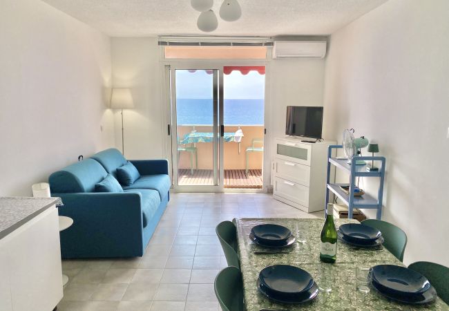 Appartement à Menton - Magnifique vue mer au centre de Menton Appartement à Menton - Magnifique vue mer au centre de Menton