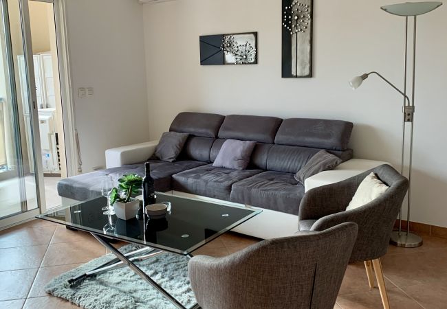 Appartement à Menton - Spacieux T3 avec garage - Menton centre Appartement à Menton - Spacieux T3 avec garage - Menton centre