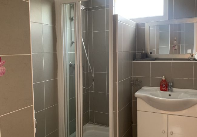 Appartement à Menton - Spacieux T3 avec garage - Menton centre Appartement à Menton - Spacieux T3 avec garage - Menton centre