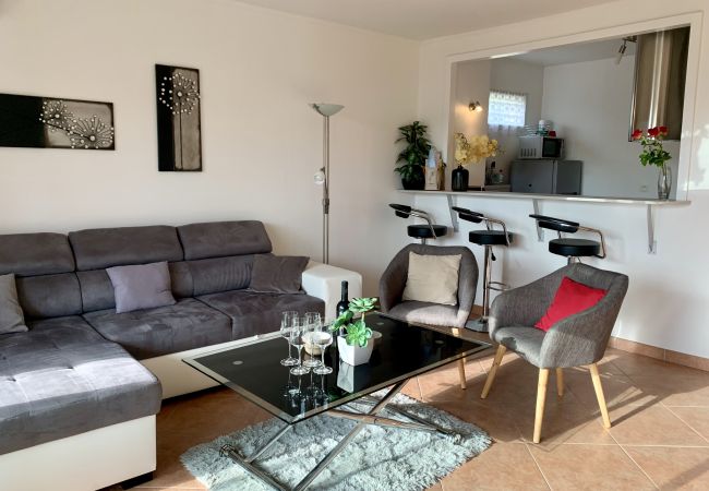 Appartement à Menton - Spacieux T3 avec garage - Menton centre Appartement à Menton - Spacieux T3 avec garage - Menton centre